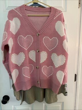 Pearl-Embellished Pink Heart V-Neck Cardigan
